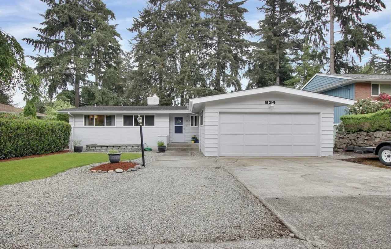 Charming 3 Bedroom Rambler + Large Storage/Shop | Kent, WA