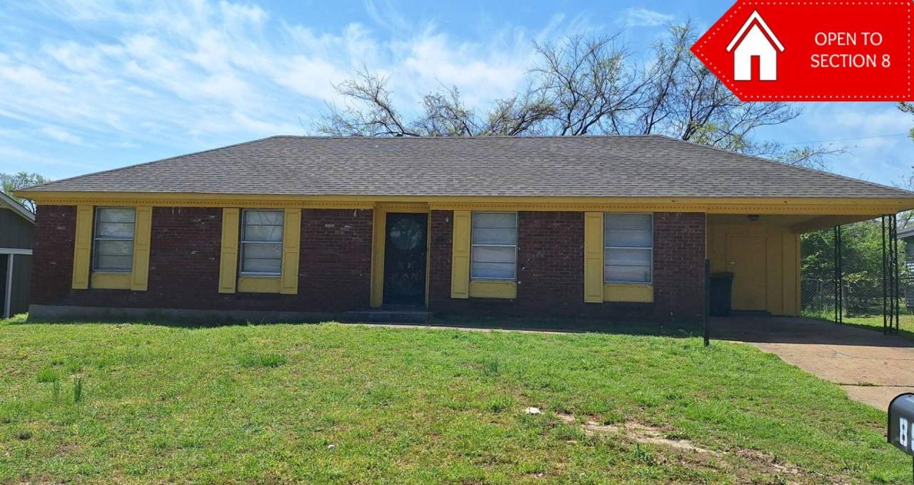 Charming 3 bed 1 bath home in South Memphis - Open To Section 8