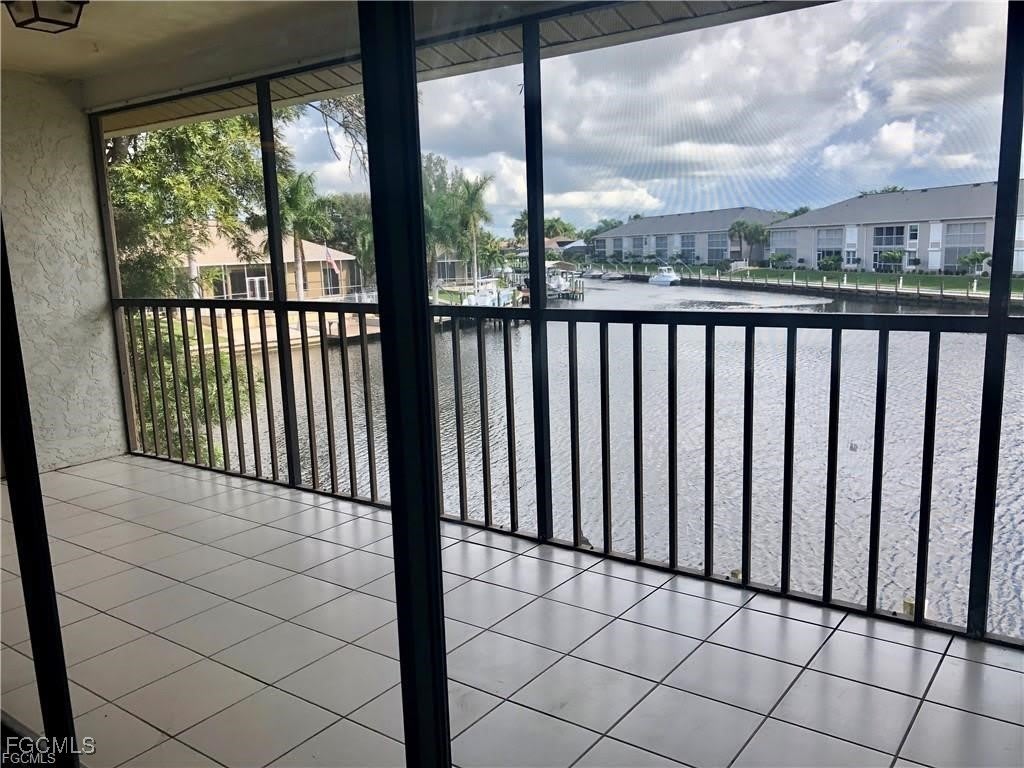 4717 SW 13th Avenue unit: 210