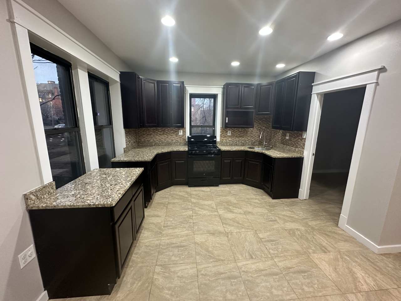 624 Dr Martin Luther King Jr Blvd