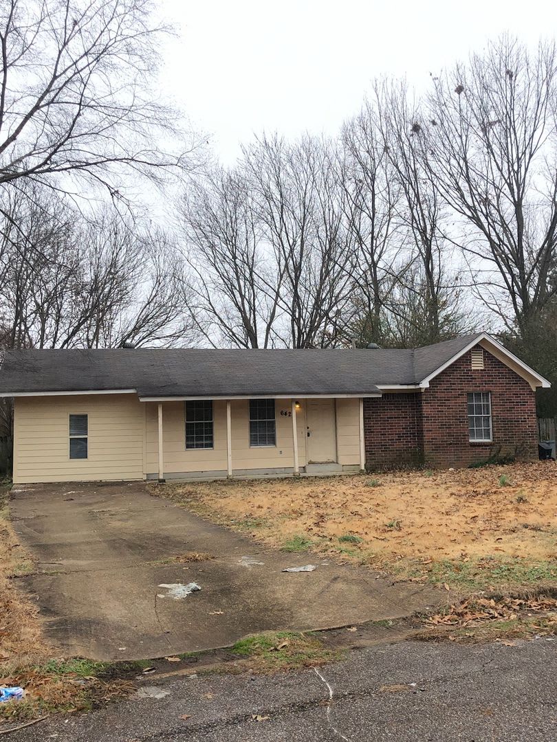 Renovated 4 Bedroom 1.5 Bath Home for Rent!