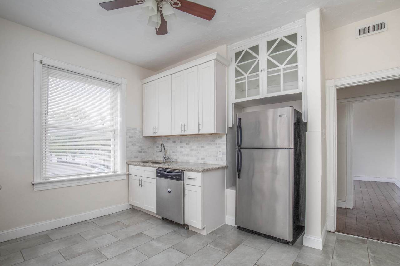 2338 Tower Grove Avenue - 2E