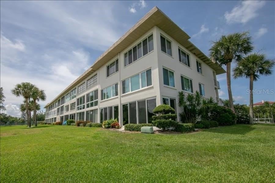 3330 GULF OF MEXICO DRIVE