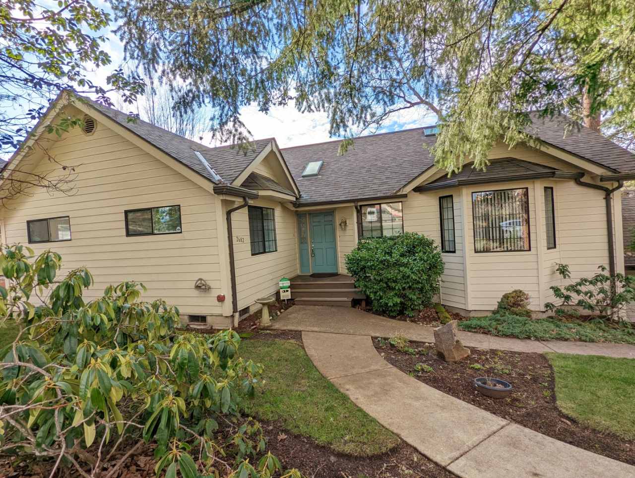 Beautiful 3-Bedroom, 2-Bath Home In South Eugene!