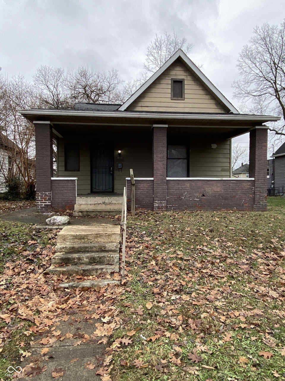 2838 Boulevard Place