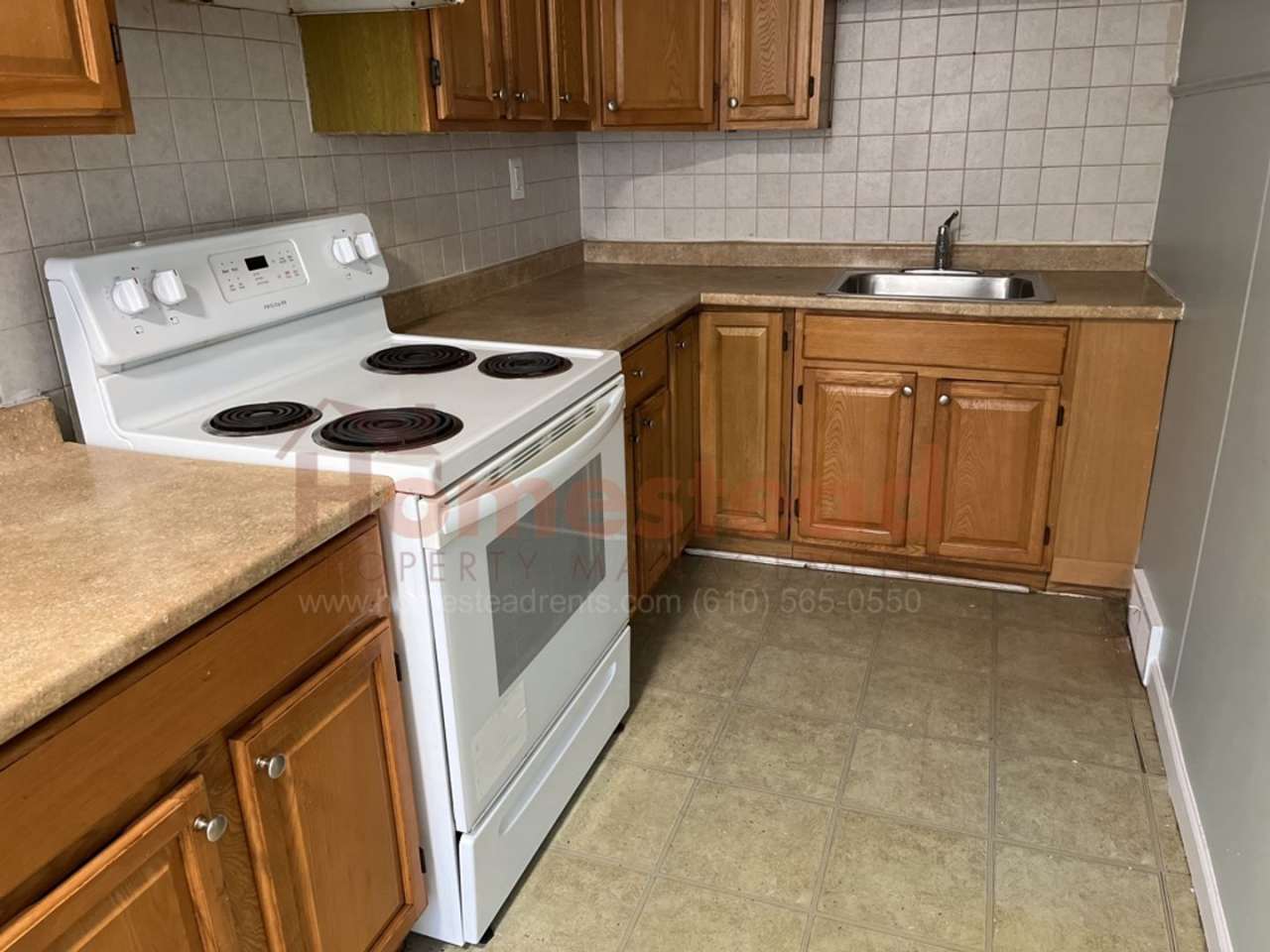 3 Bedroom Home in Collingdale!