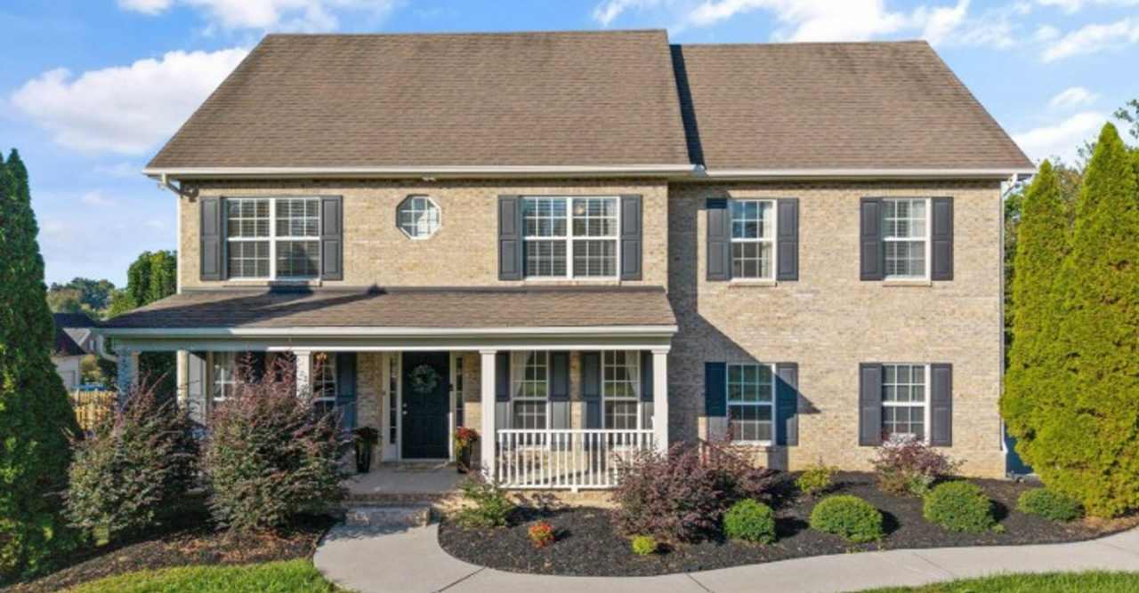 Knoxville 37934 - 4 bedroom 2 bath - call Jean Chung 865-386-1022