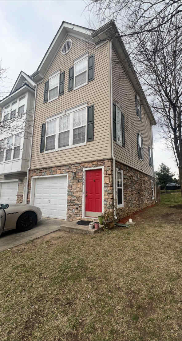 23056 Fontwell Square