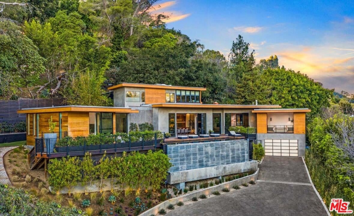 727 N Beverly Glen Blvd