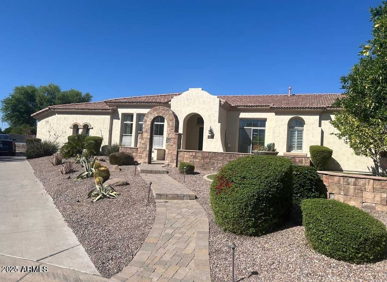 3552 E JAEGER Circle