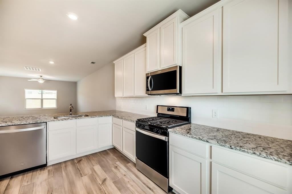 2100 Brentwood Drive