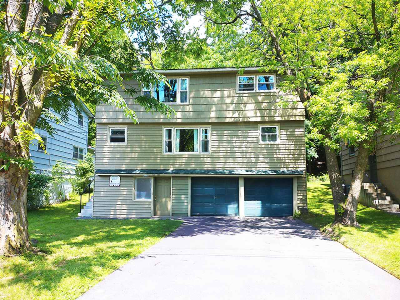 131 Houston Ave - Avail 7/1/26 - 3 Bedroom with New Kitchen, Bathroom and Hardwood Floors