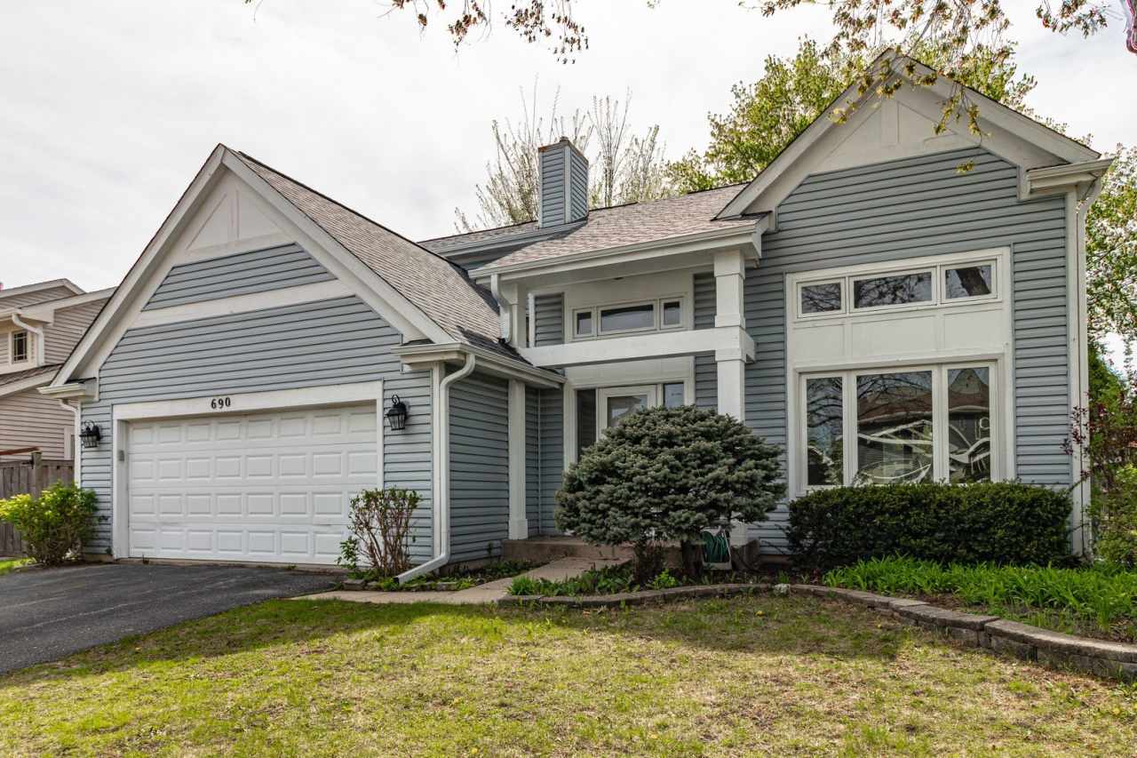 690 Greenview Lane