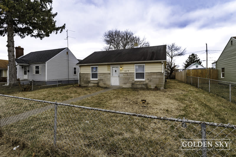 1205 East 6th Street