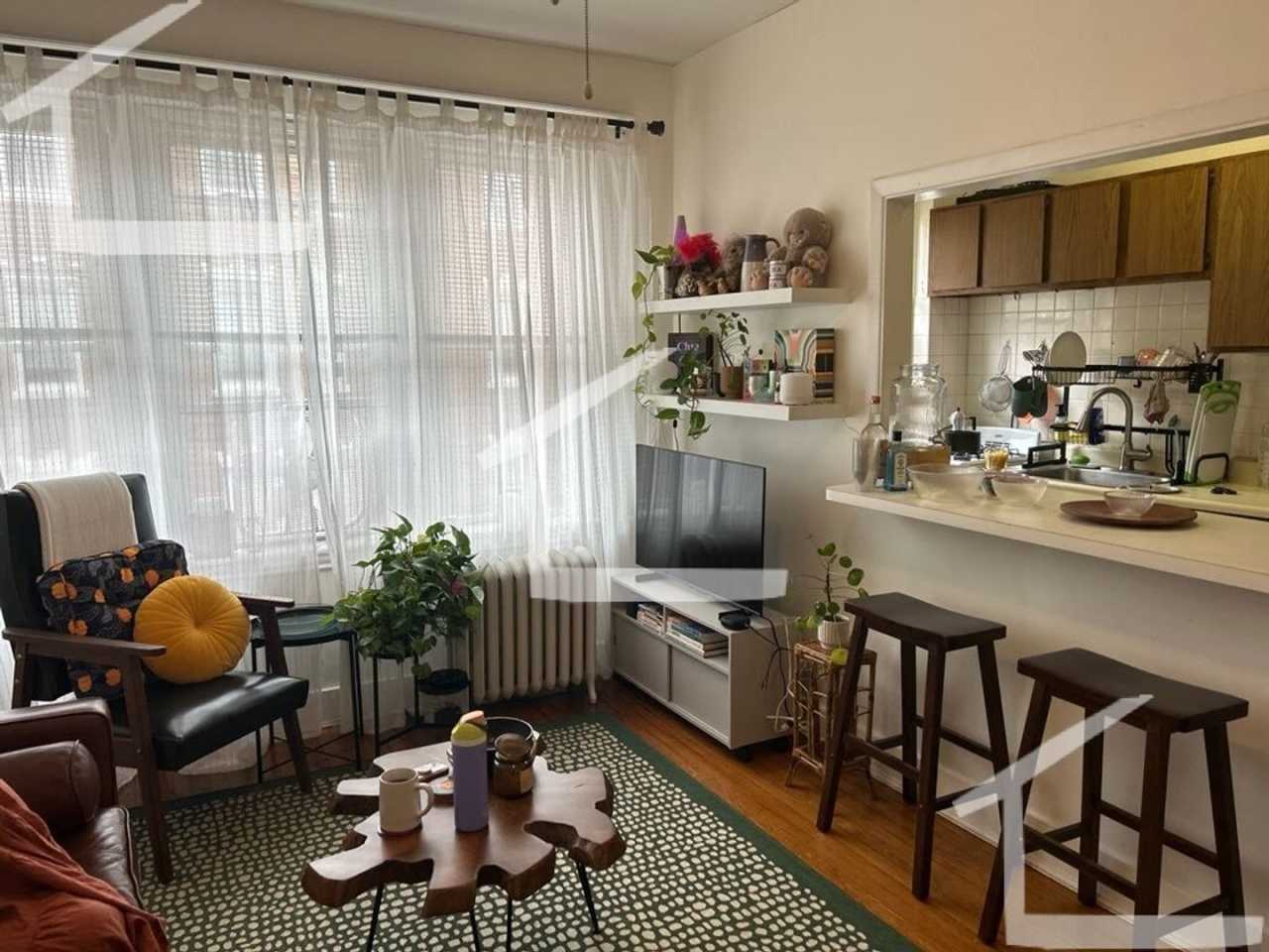 VERY NICE ALLSTON 2 BED!!!!