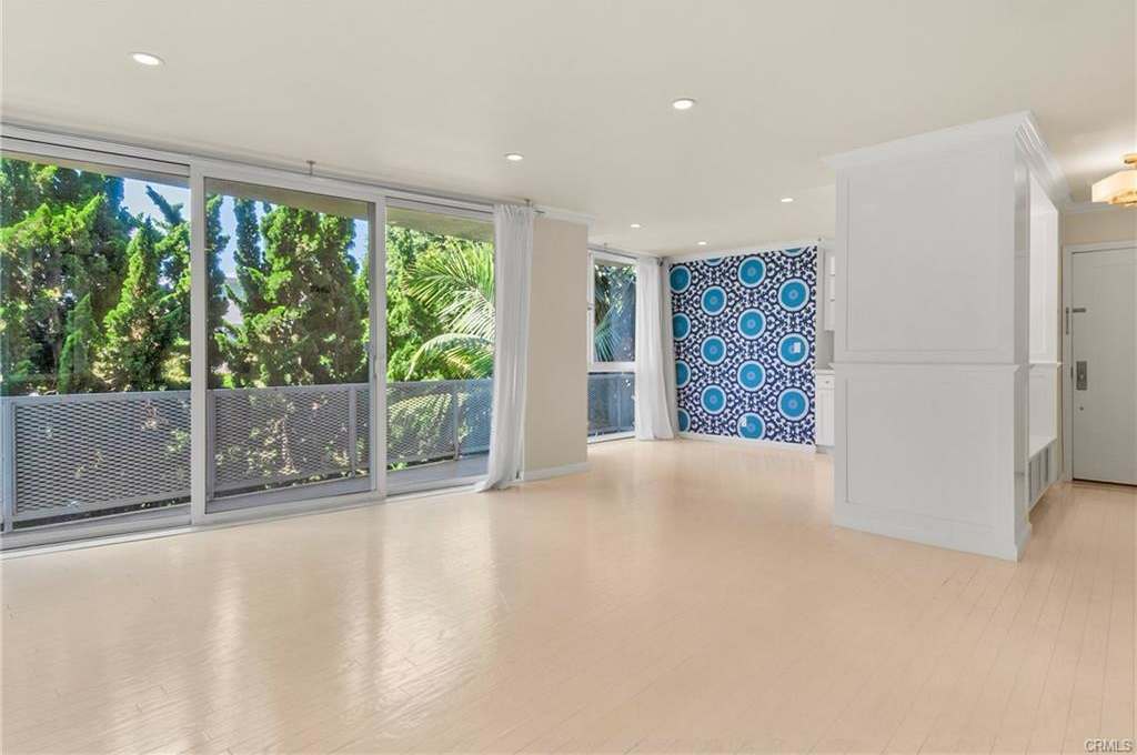 1017 2nd Street
