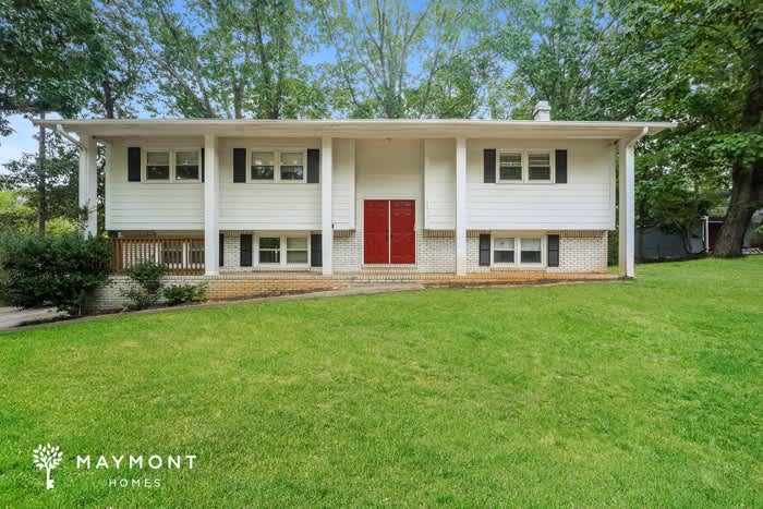 4910 Old Briar Trail