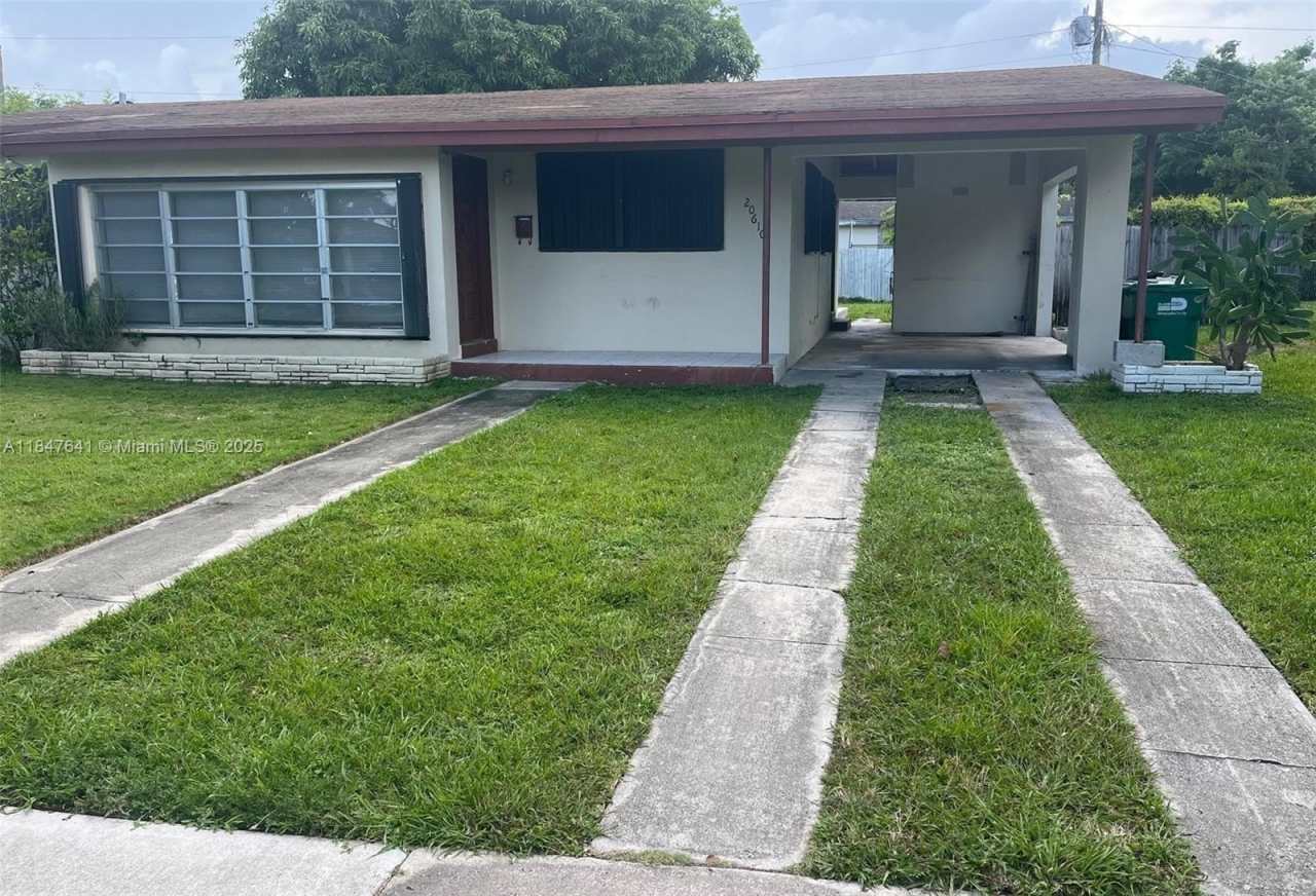 20610 SW Eagle Nest Rd