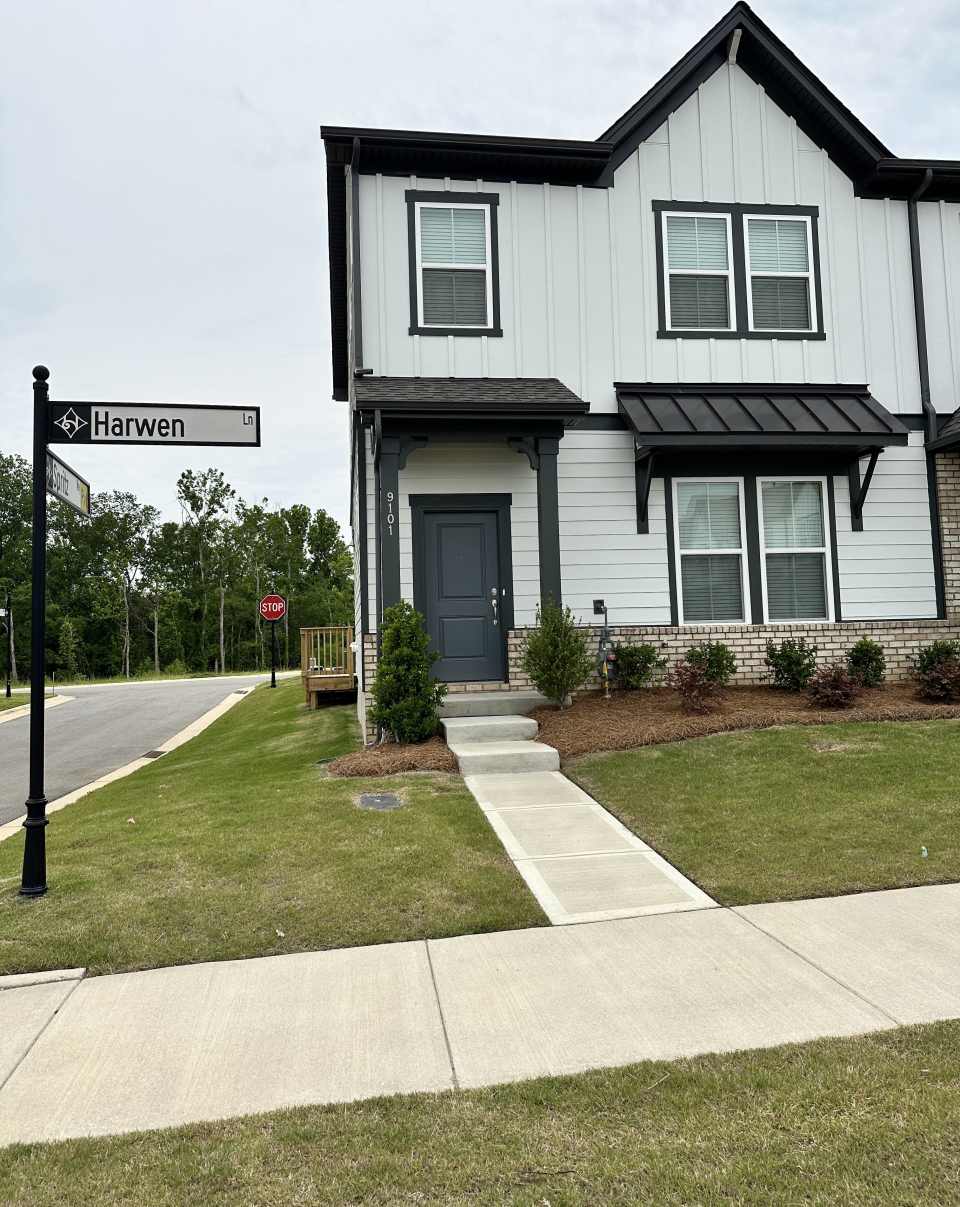 9101 Harwen Lane
