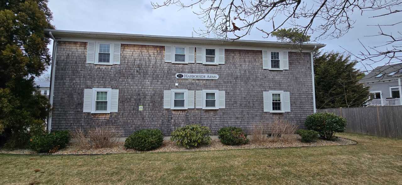 Year-Round 2 Bedroom Condo in Dennis Port-Includes Utilities