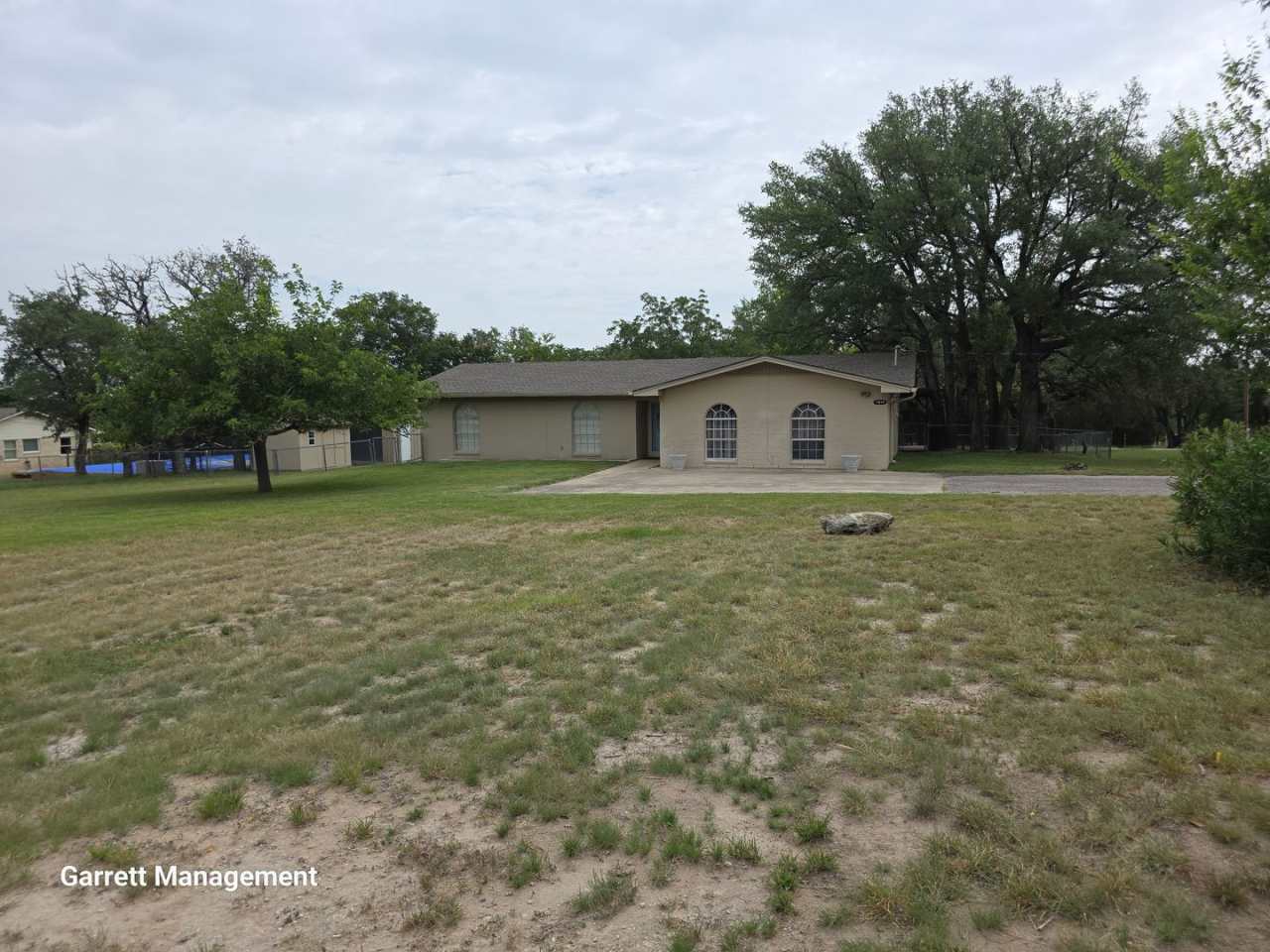 4/2 in West Lampasas