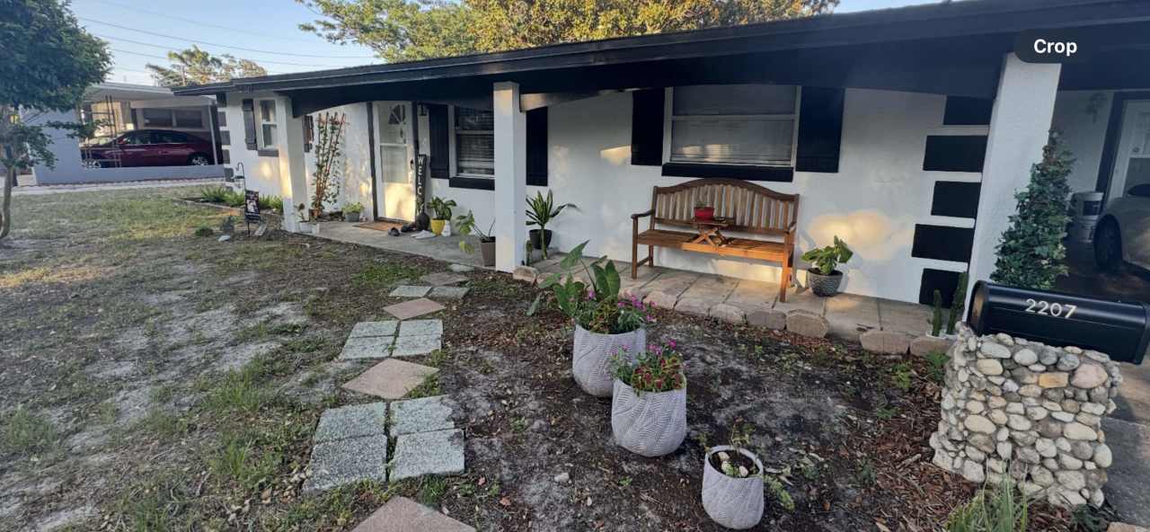 2207 North Hastings Street