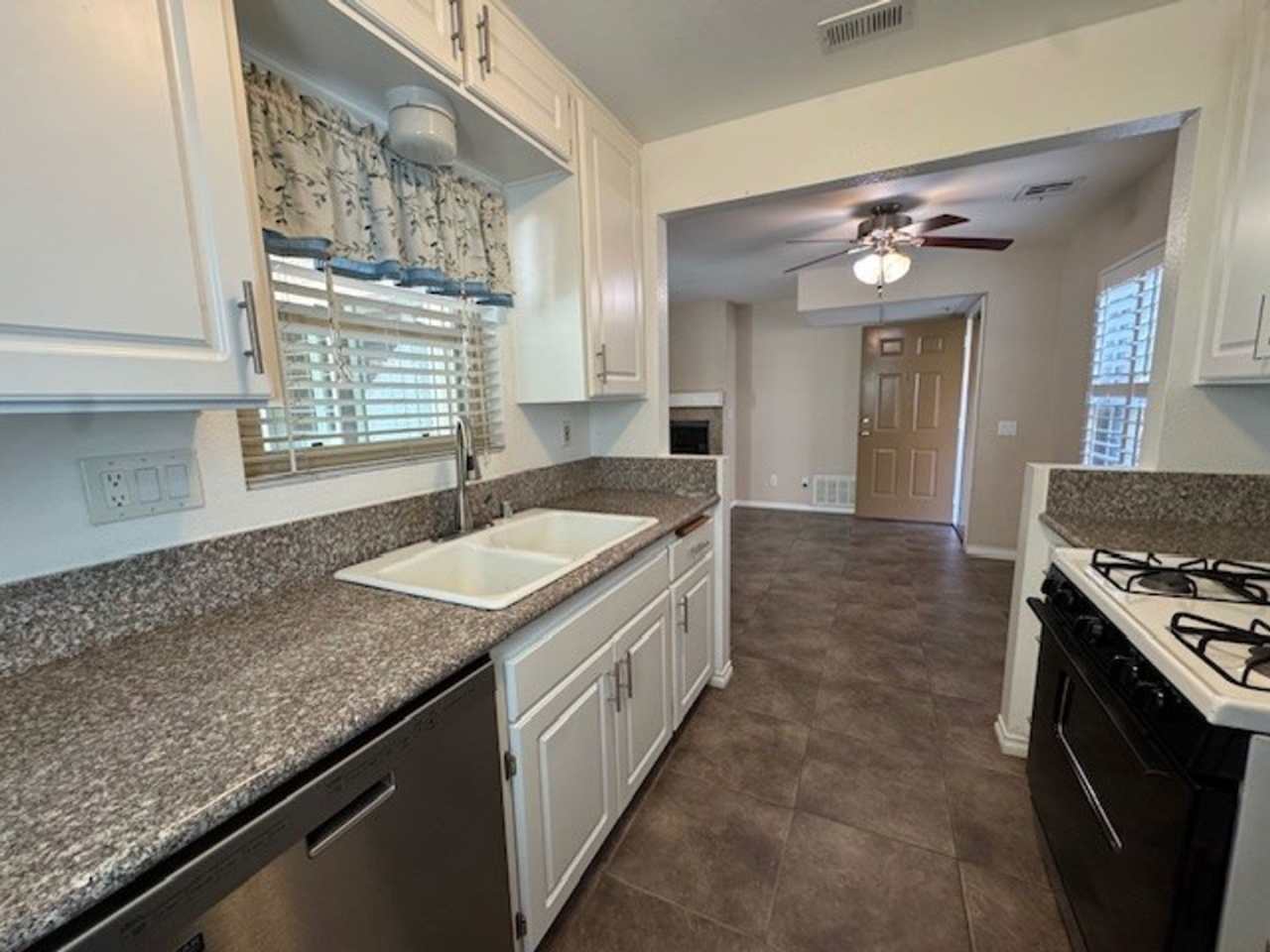 Beautiful  Private Condo in the Sought-After Terra Vista Community