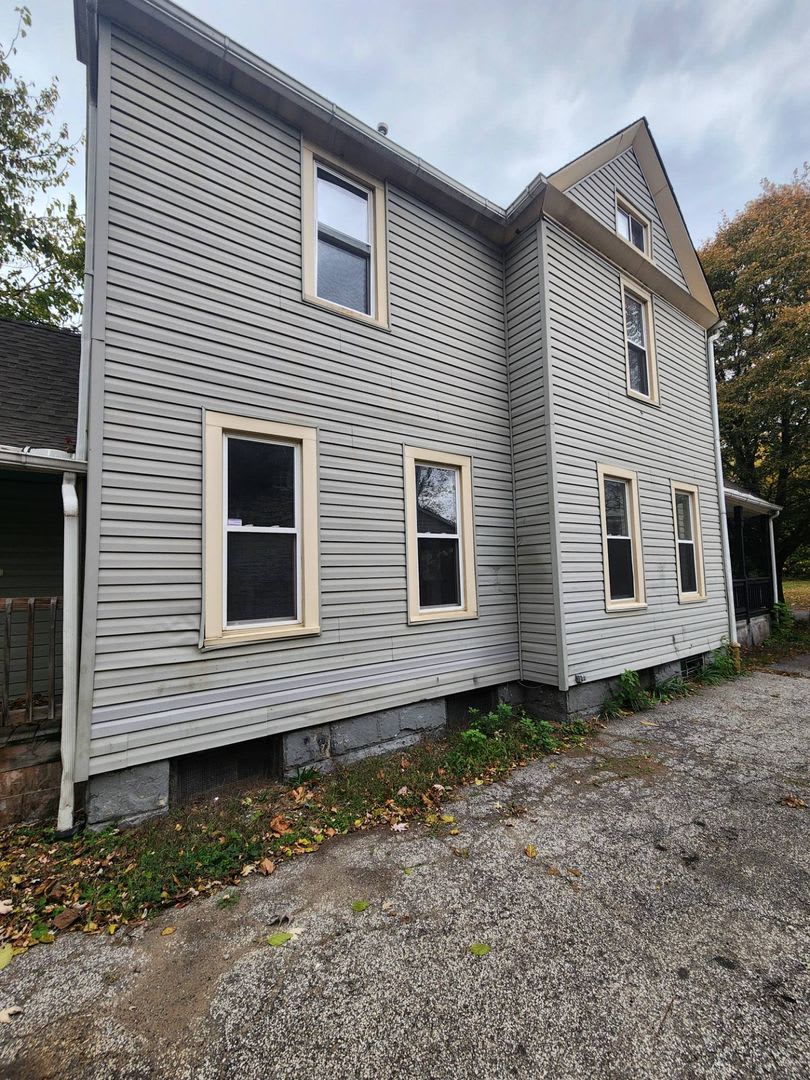 Charming 5-Bedroom Property in Prime Location