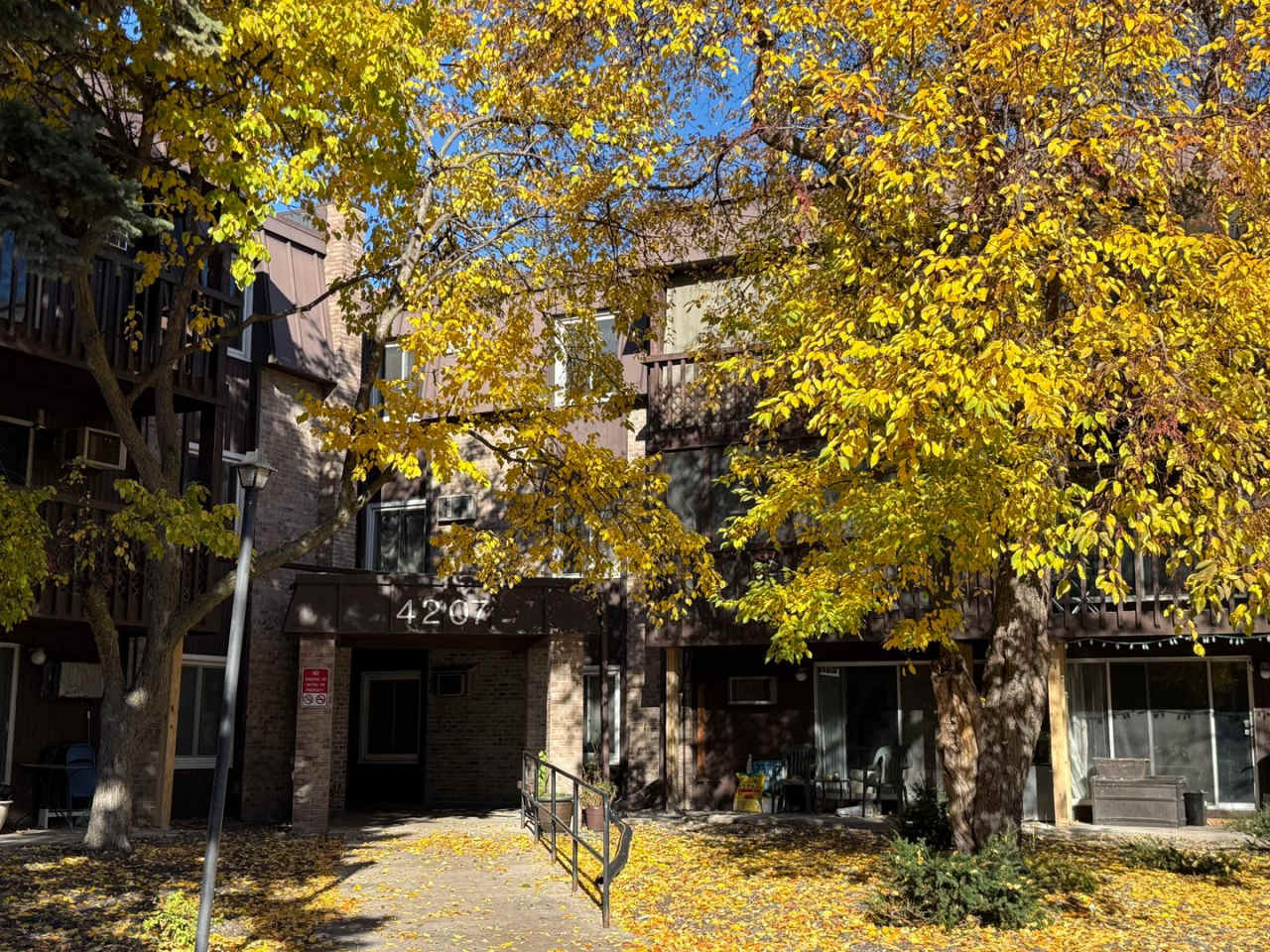 Maintenance-Free Living By The Beach