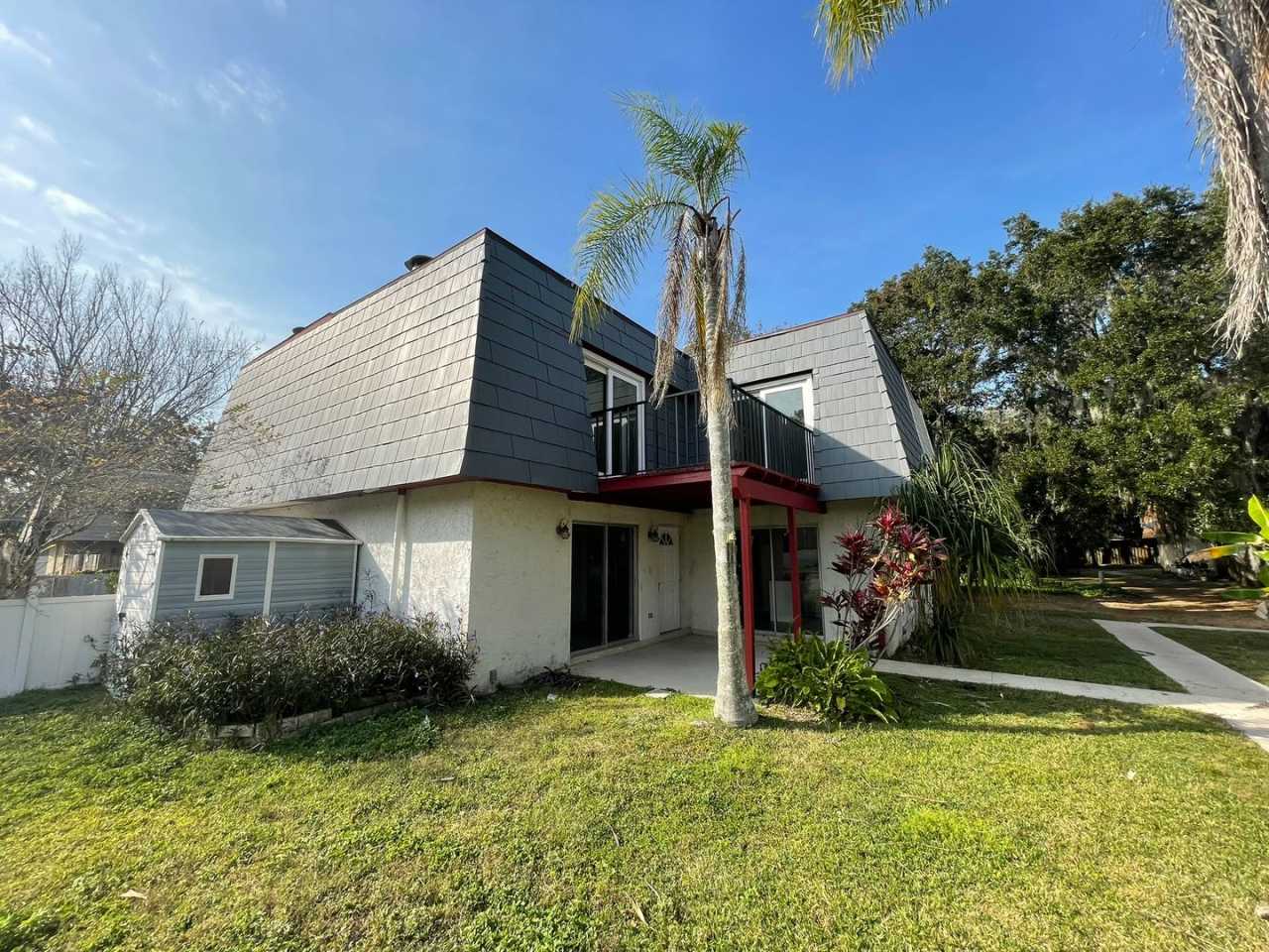 97 Springwood Square Townhome