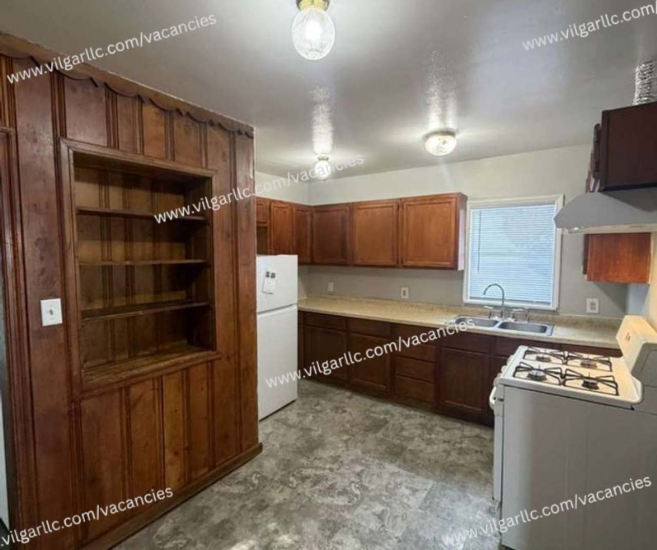 FOR RENT — SPACIOUS 3 BED / 2 BATH HOME