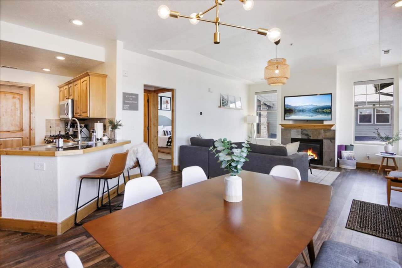 Redstone Condo with A/C and 1 Car Garage