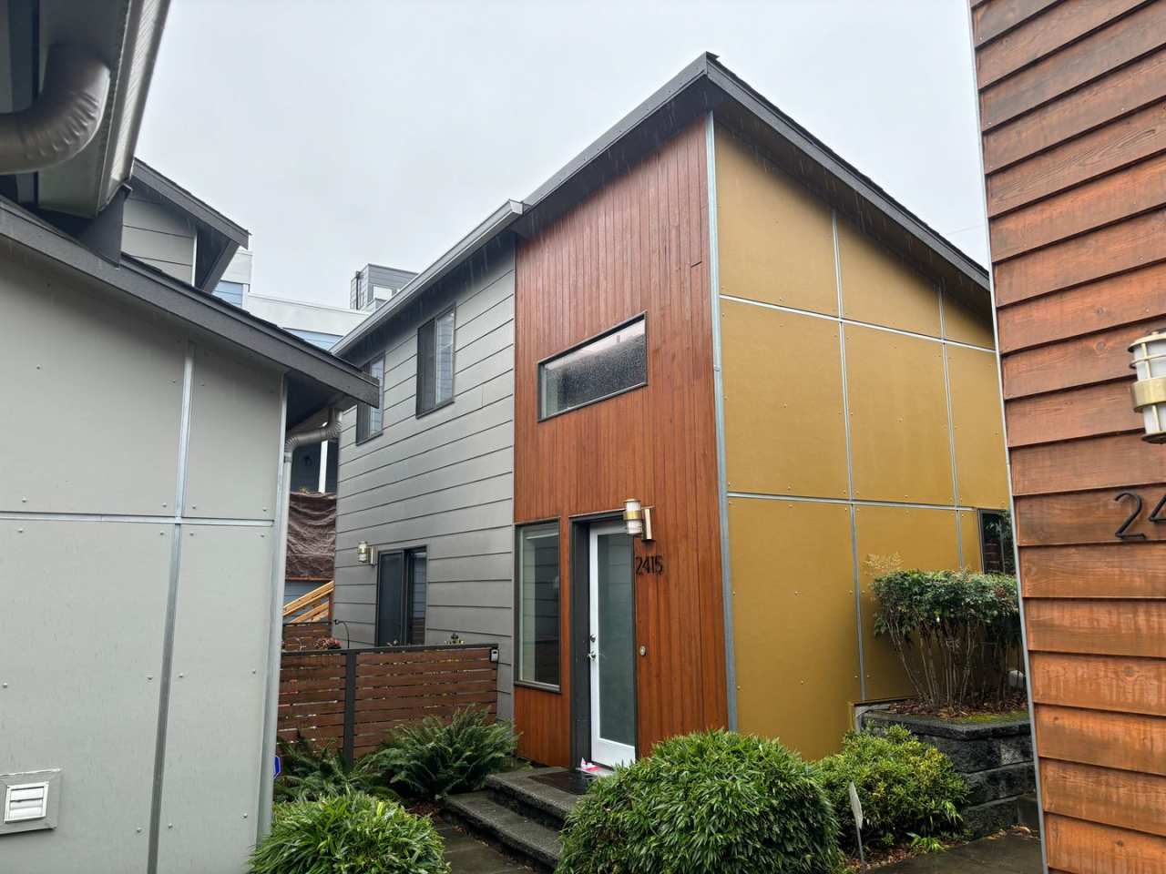 Contemporay Loft in Judkins Park