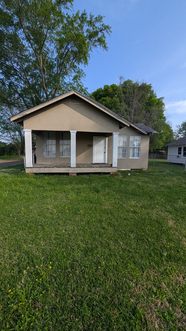 Cute home in the Heart of West Monroe