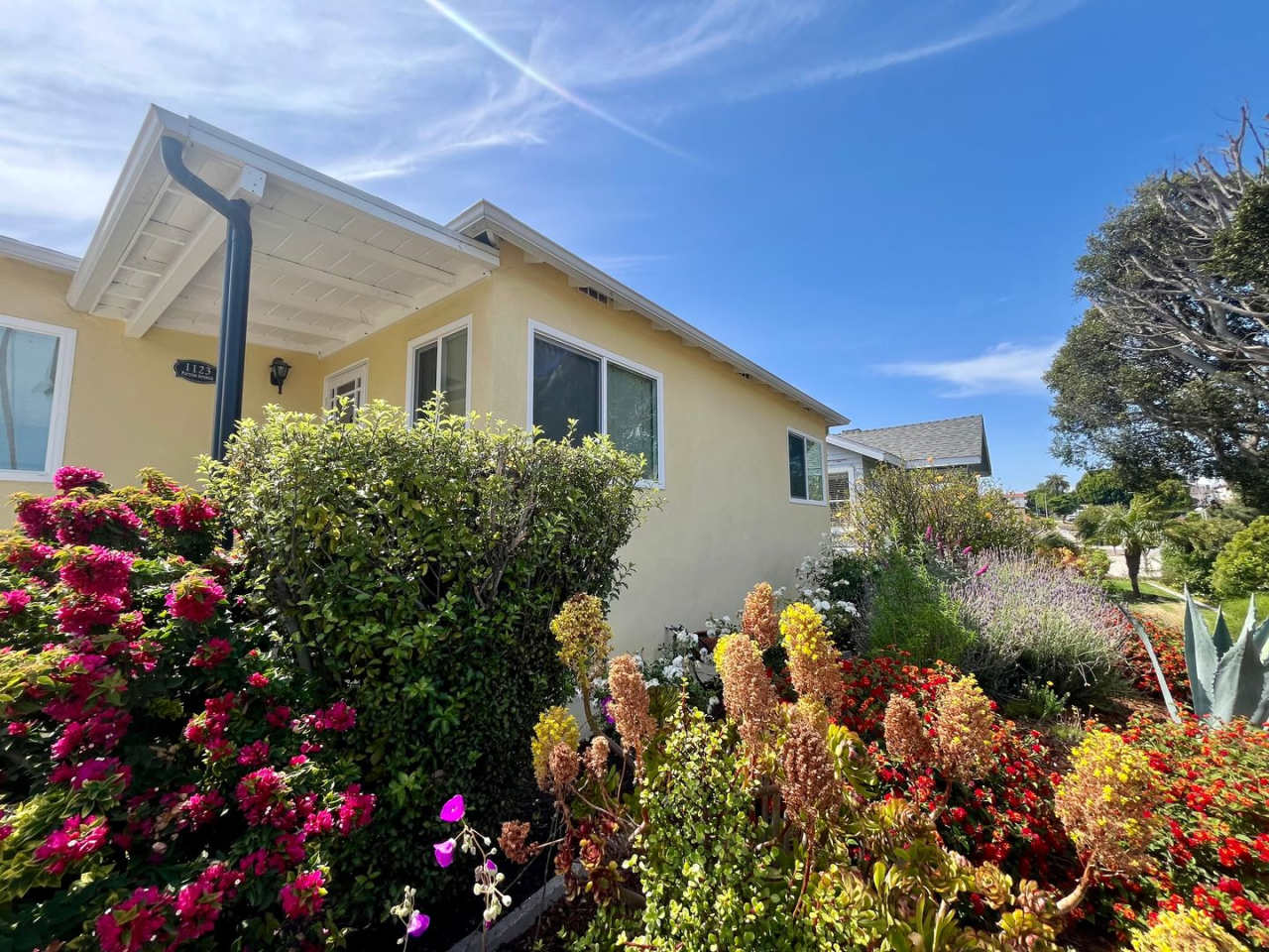 VISTA DEL ORO 3 BEDROOM HOUSE