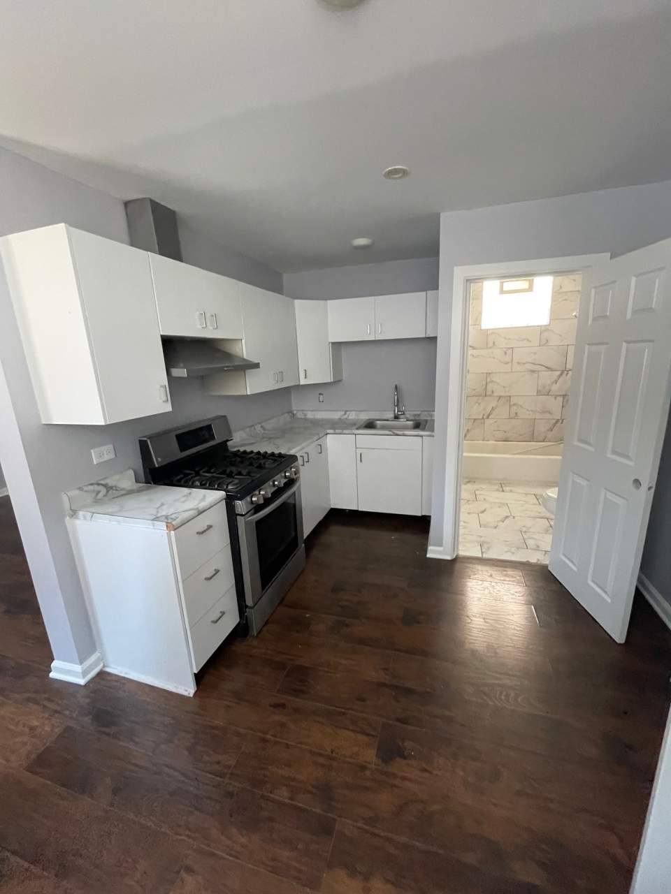 2637 West Luther Street - 1R