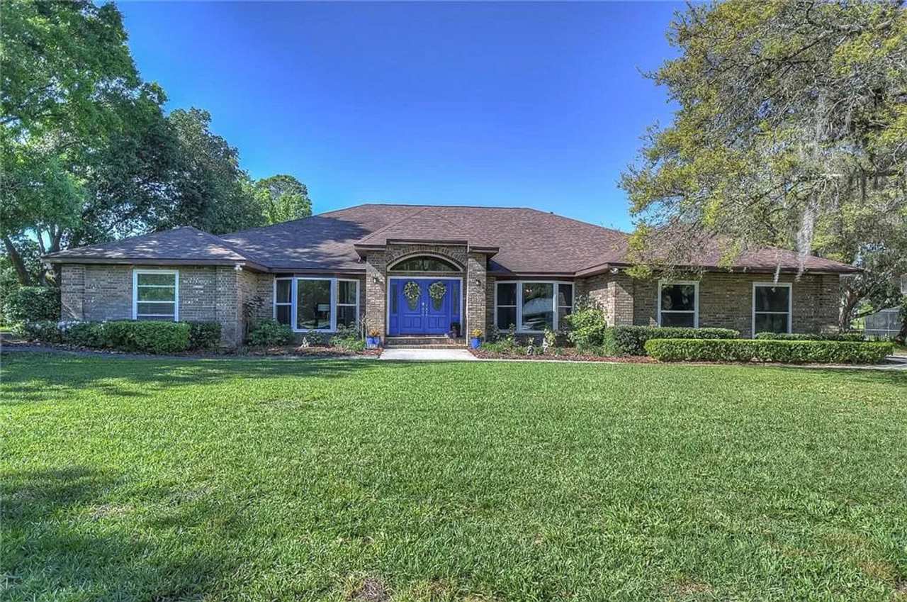 4 Bedroom 2.5 bath with pool and spa