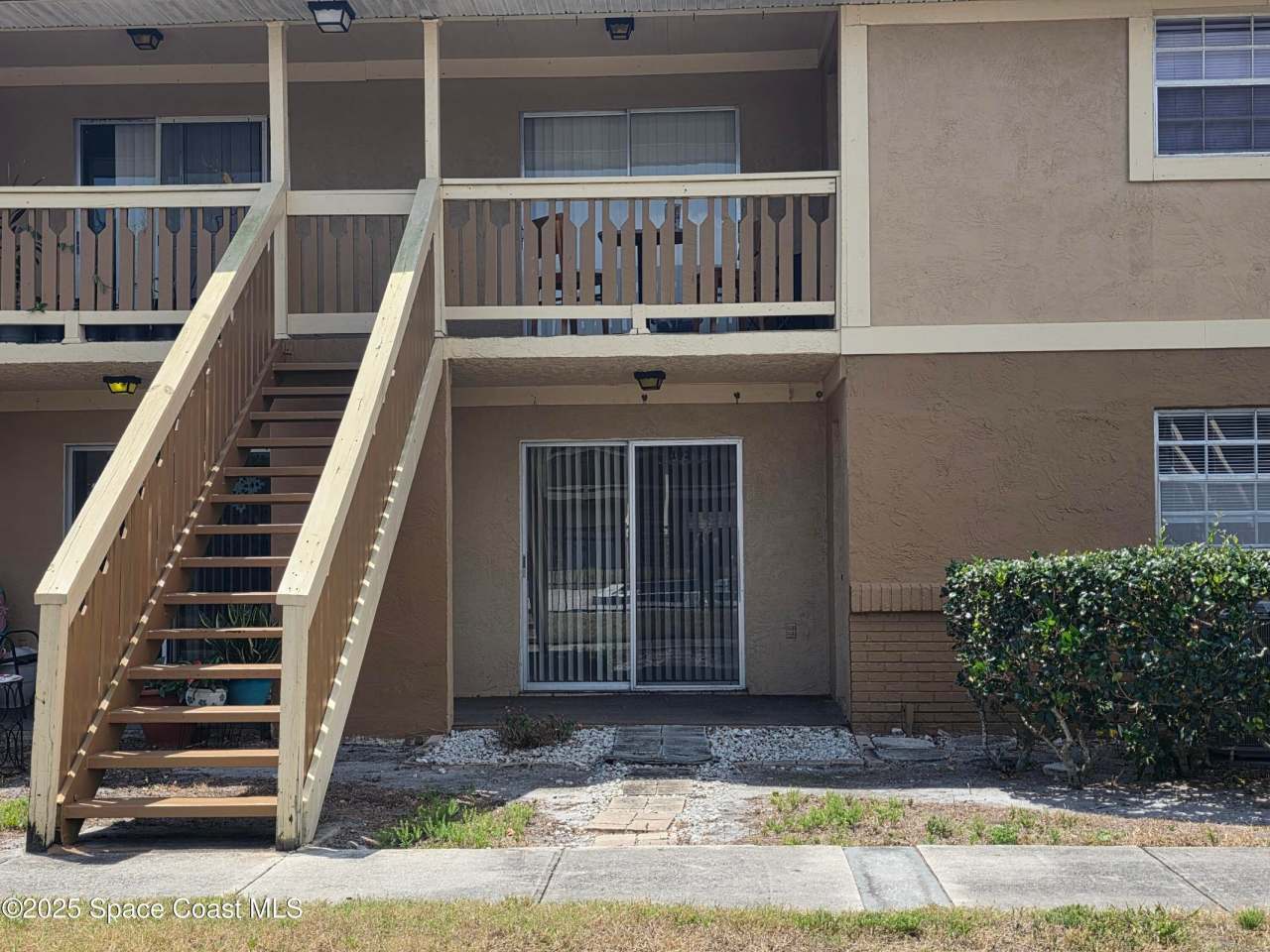 102 Preston Lane - 1