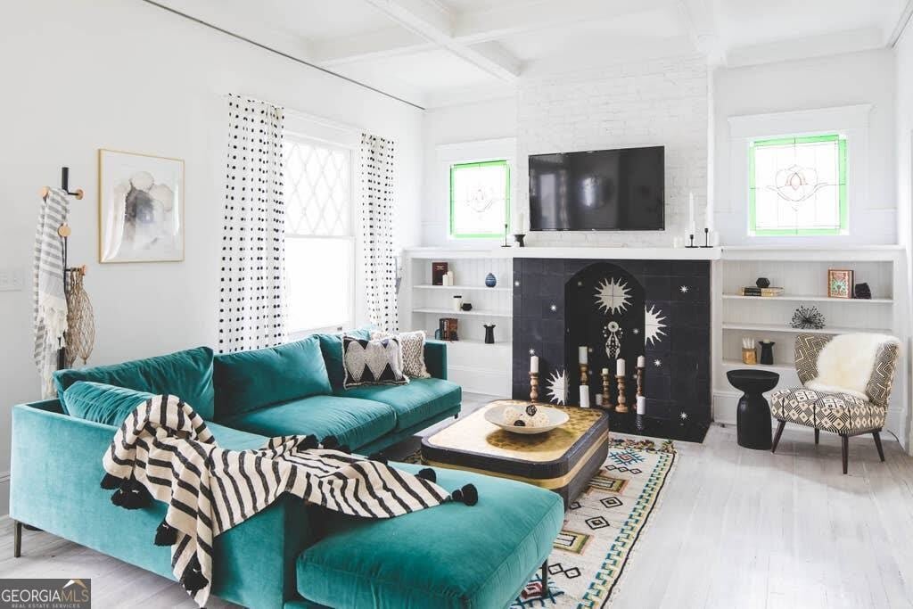 449 Greenwood Avenue NE unit: 1