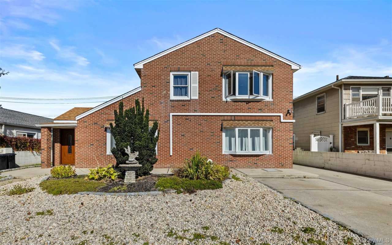 539 W Park Avenue unit: 2