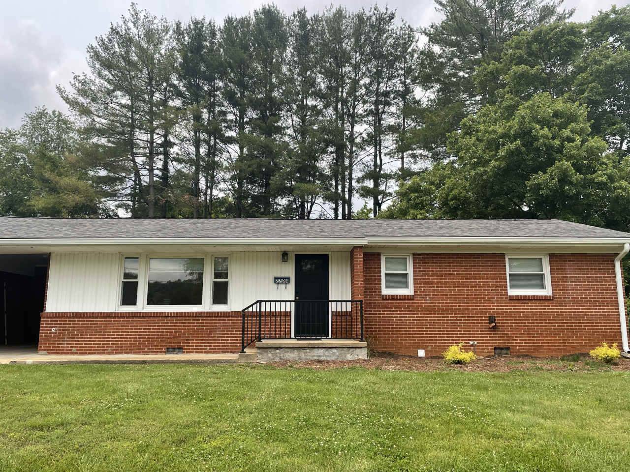 2204 Wyndale Road