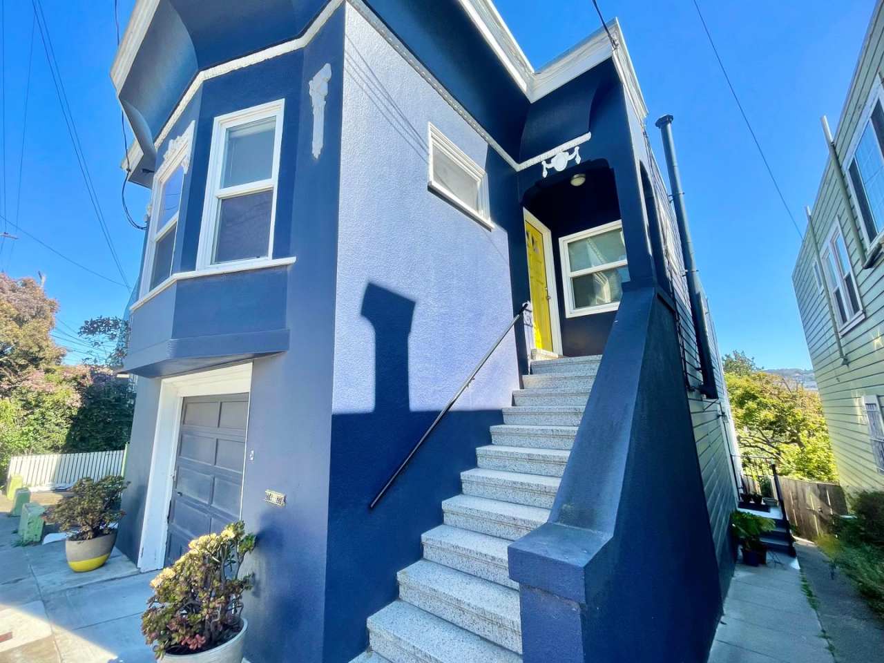 Bernal Heights 3BD/2BA Condo! Parking! Laundry! Pet OK! PROGRESSIVE