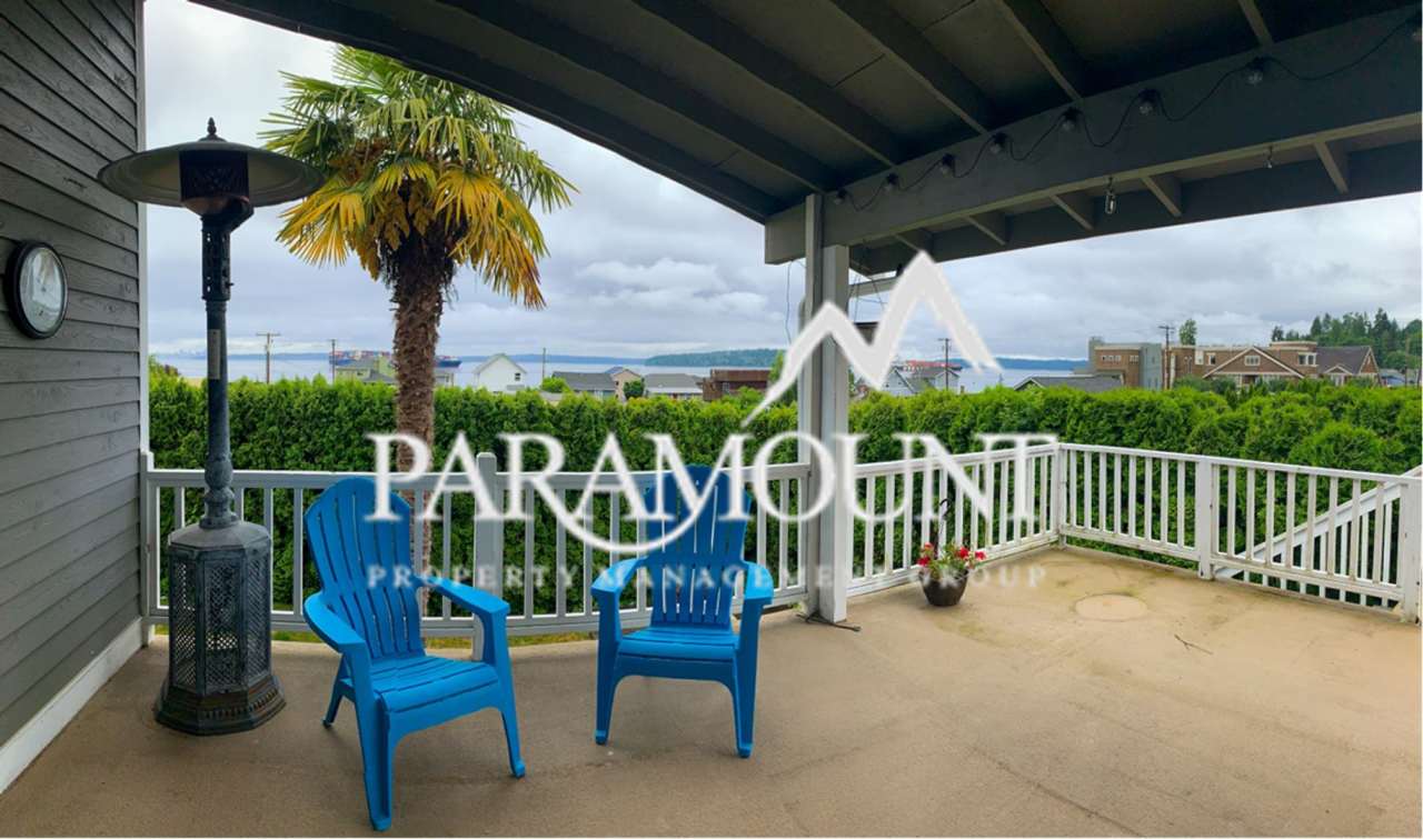 Magnificent Seattle/Water Views in Manchester! Landscaping Included!