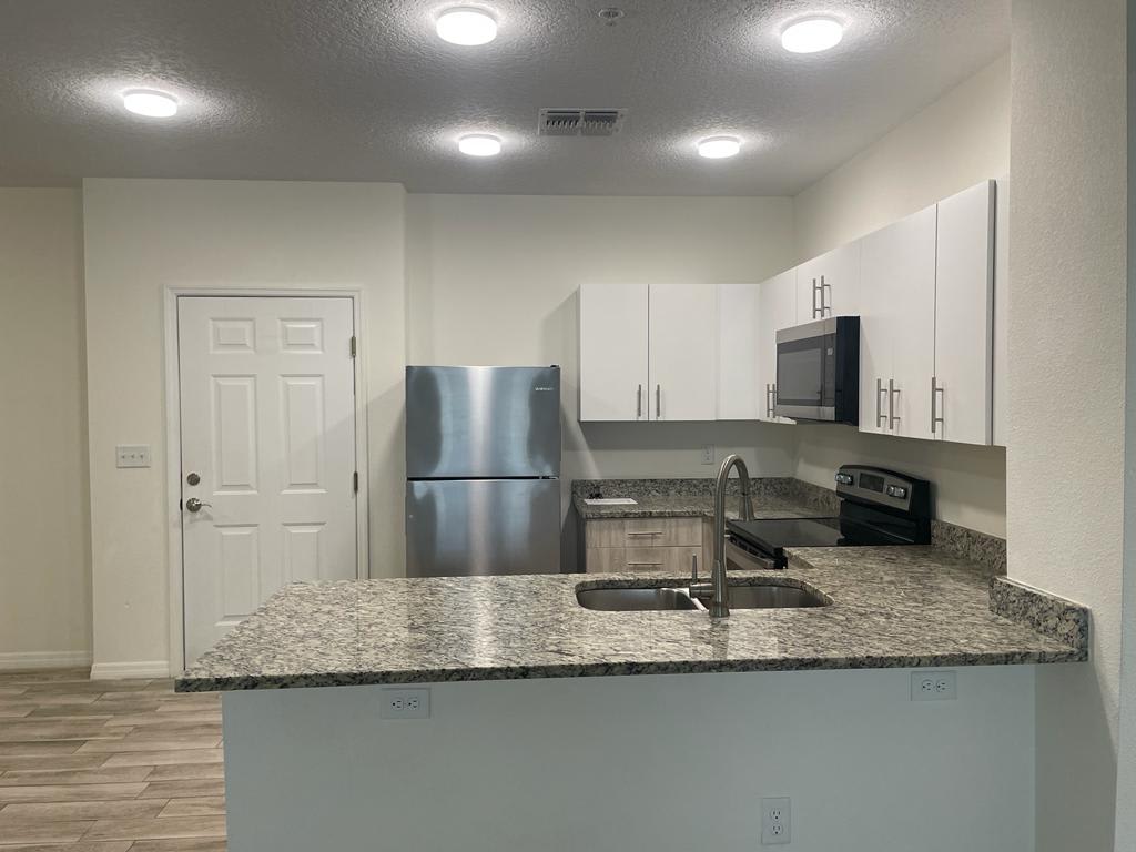 2121 McCoy Road - 335