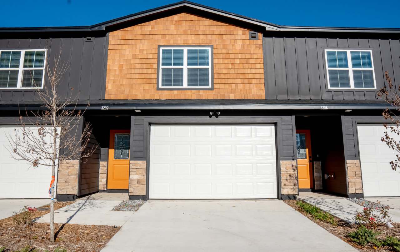 3292 Isabella Court Unit 3292