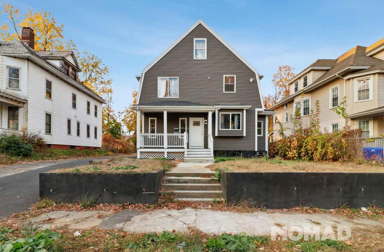 4 Bedroom Duplex in Springfield