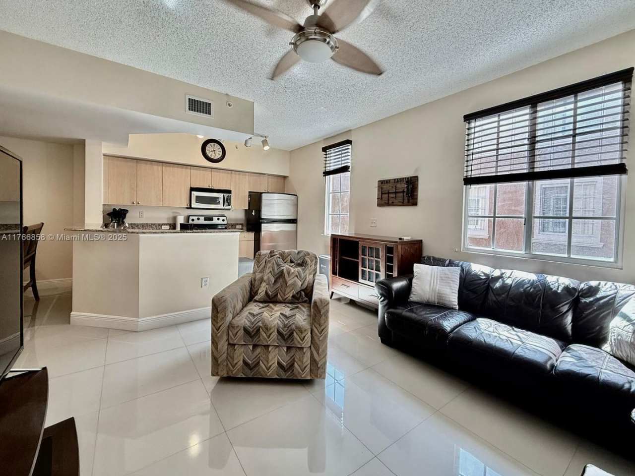 2841 NE 185th Street 513, Aventura, FL 33180