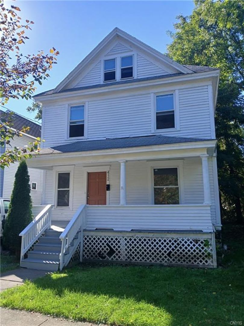 4 Bedroom Single Family House Available in Syracuse