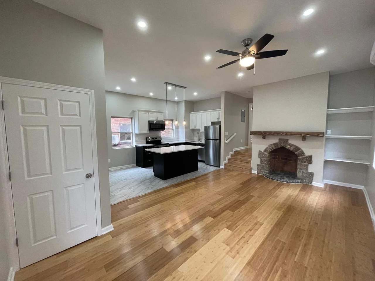 3839 BEECHWOOD BOULEVARD