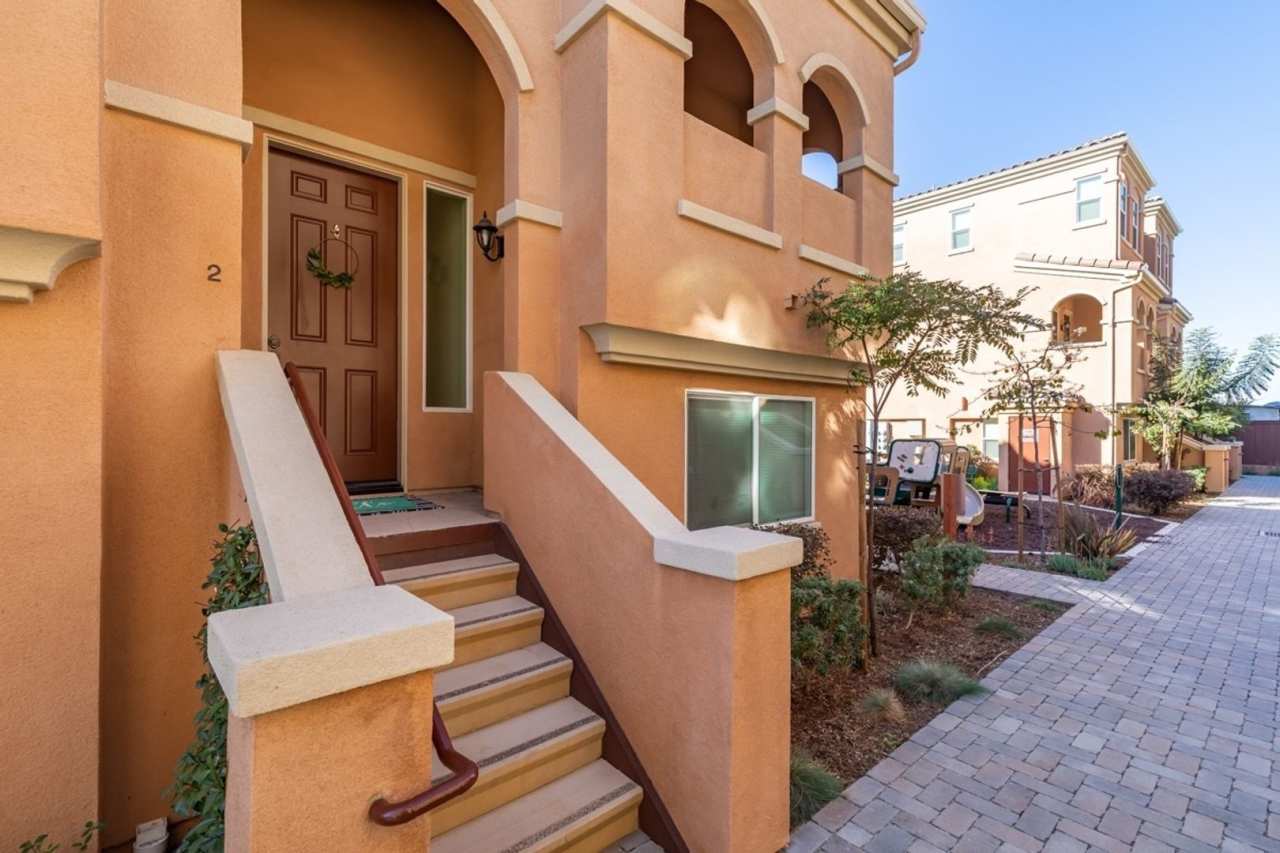 Chula Vista - Adorable 3 Bedroom 3 Bath Townhome